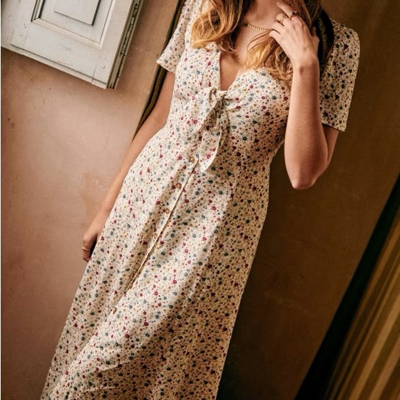 Sézane Ophelia Dress in Chanson D’Été - Picture 1 of 5